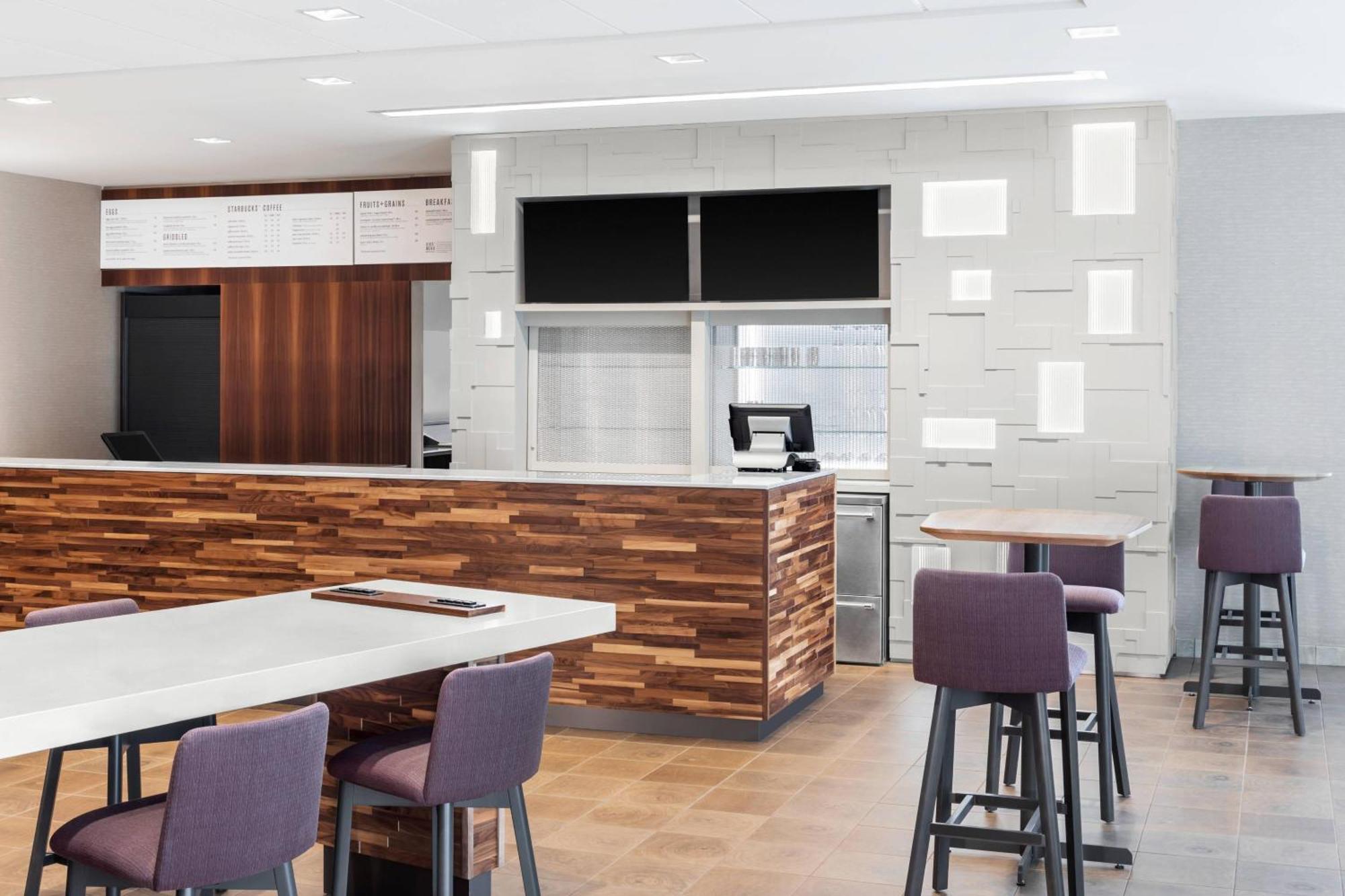 Courtyard By Marriott Wayne Fairfield Hotel Ngoại thất bức ảnh