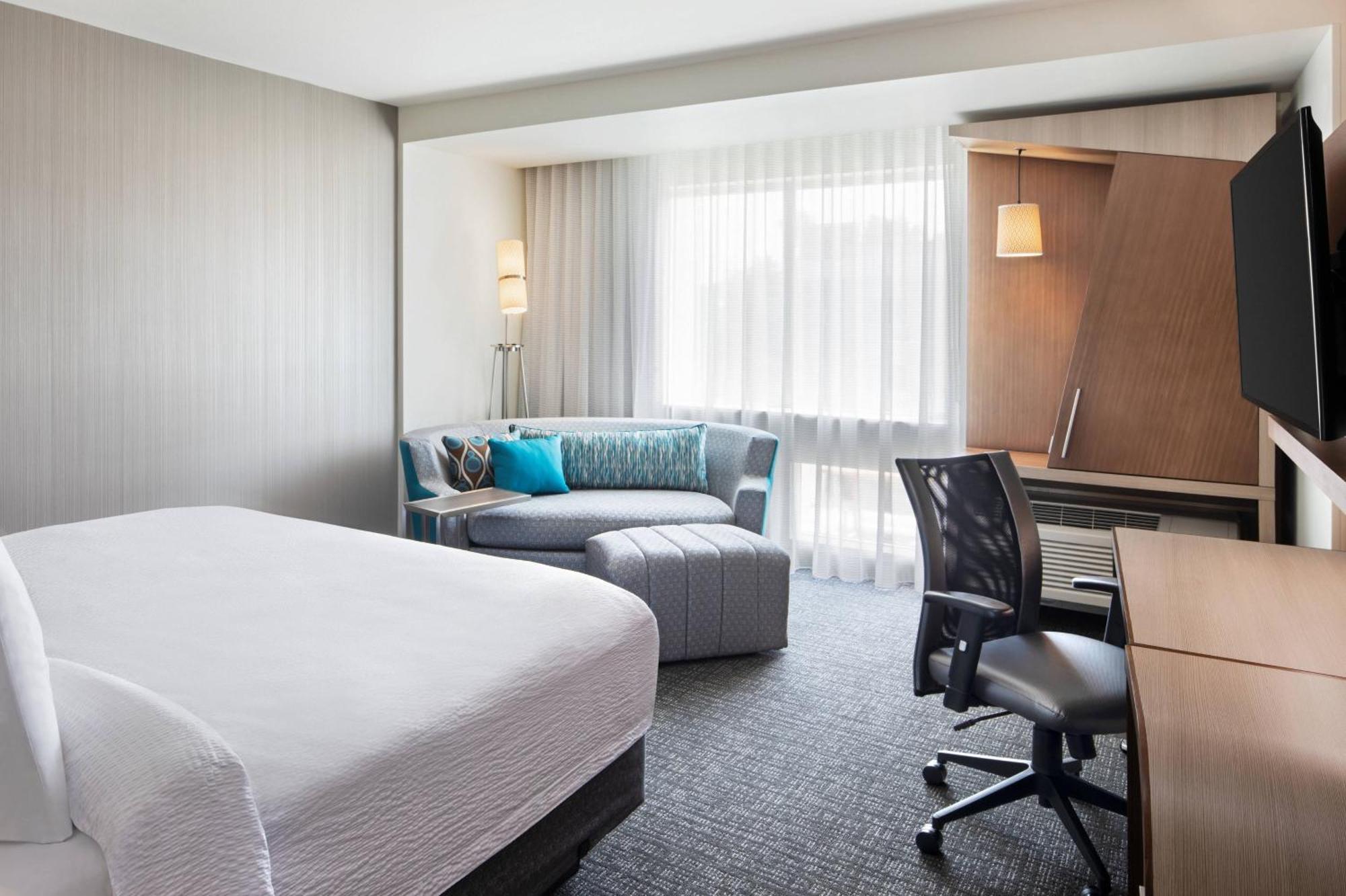 Courtyard By Marriott Wayne Fairfield Hotel Ngoại thất bức ảnh